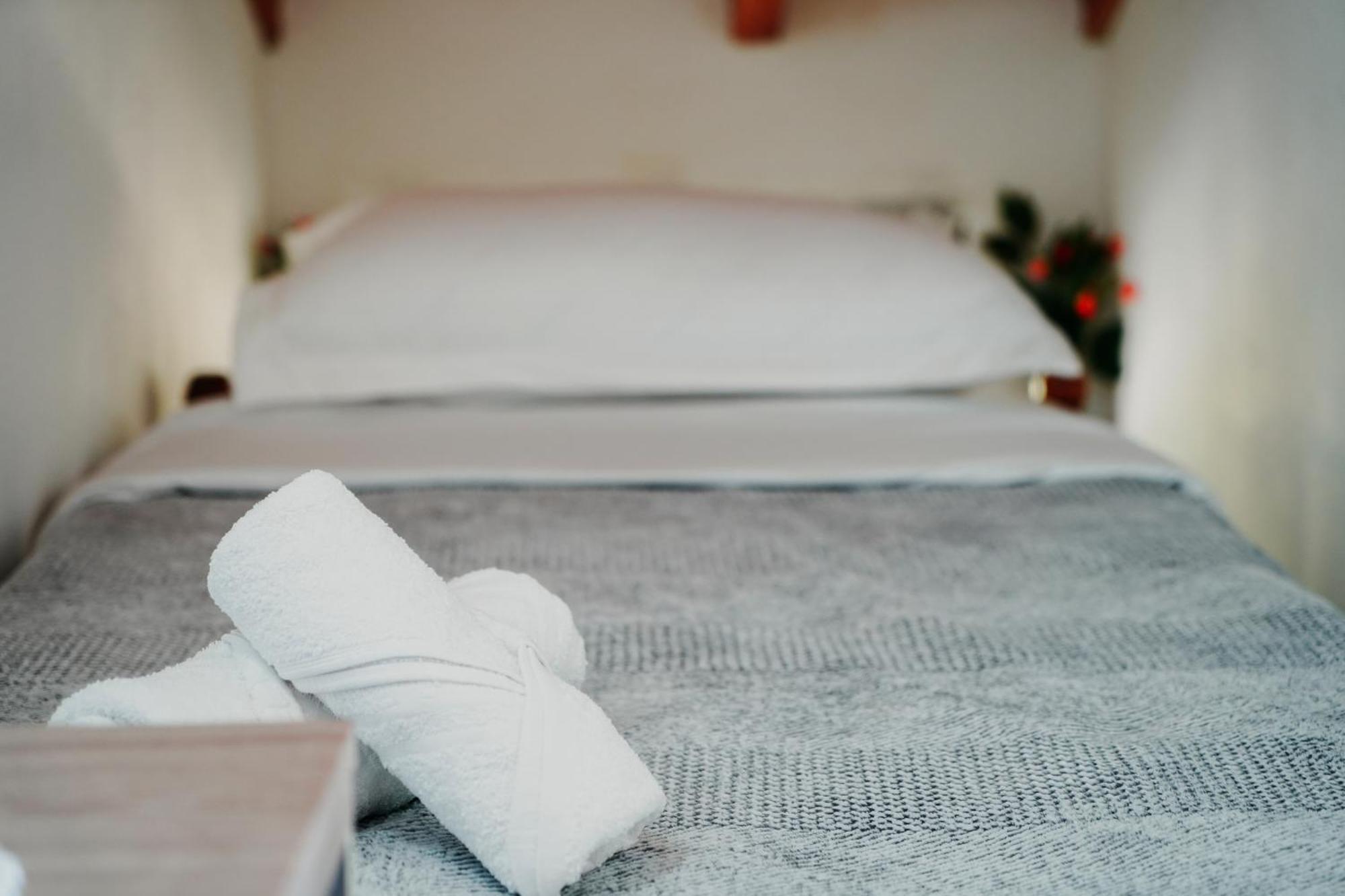 Bujtina Anlu Hotel Nepravishte Eksteriør billede